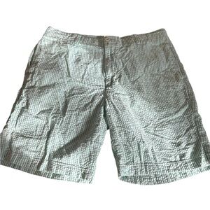 Vineyard vines size 35 Men's Light Green Seersucker Shorts